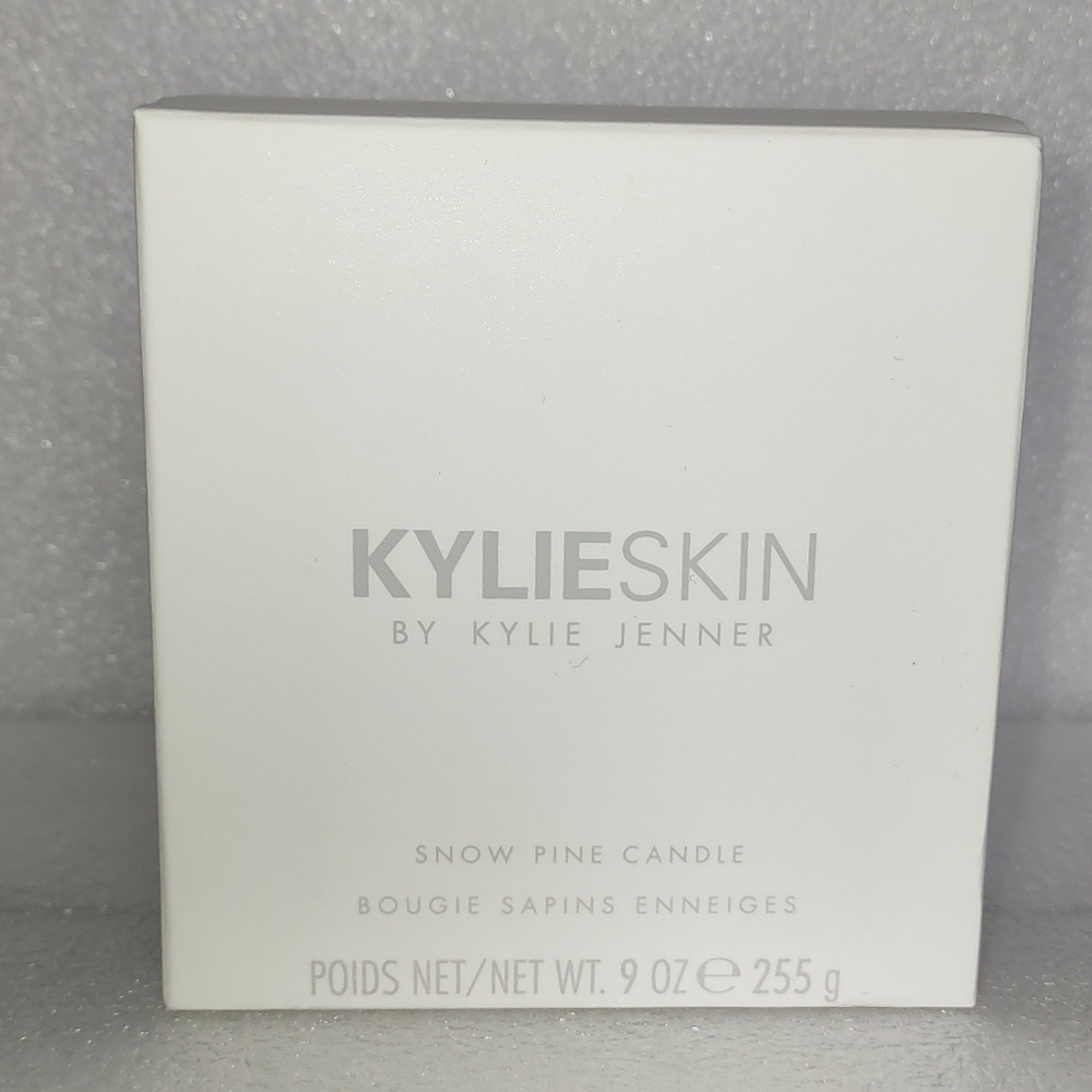 2/$60 BNIB KylieSkin by Kylie Jenner Snow Pine Candle 9oz